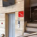 Hotel Star Metro Inn By Grb